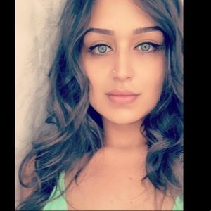 Meet your Posher, Veronica